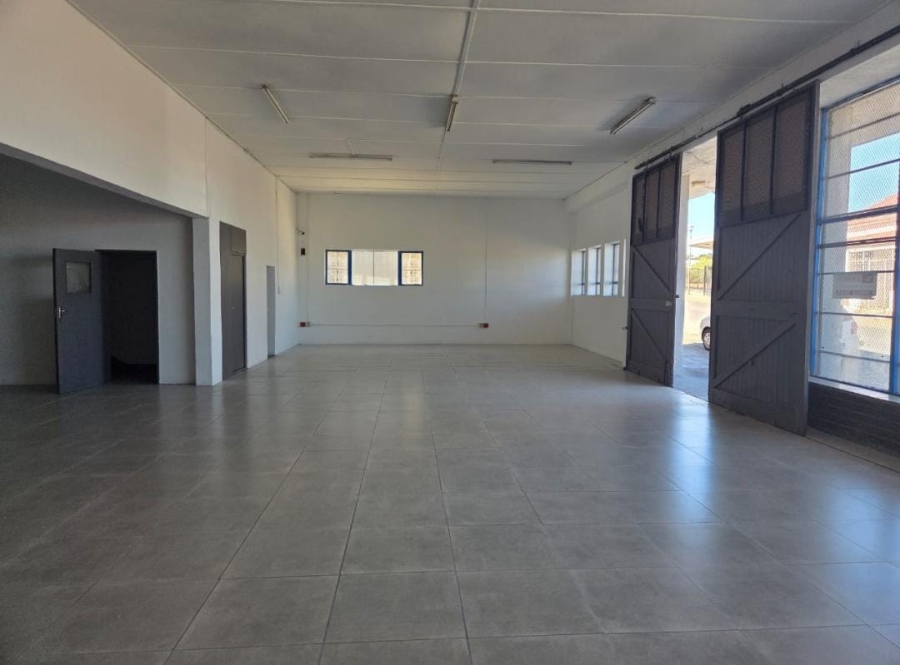 To Let Commercial Property for Rent in Oudtshoorn Central Western Cape